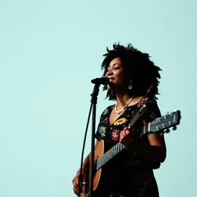 novo show Simone Salvador