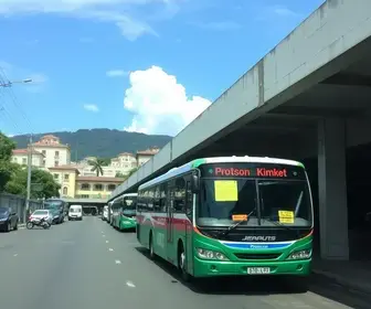 ônibus parados em Salvador